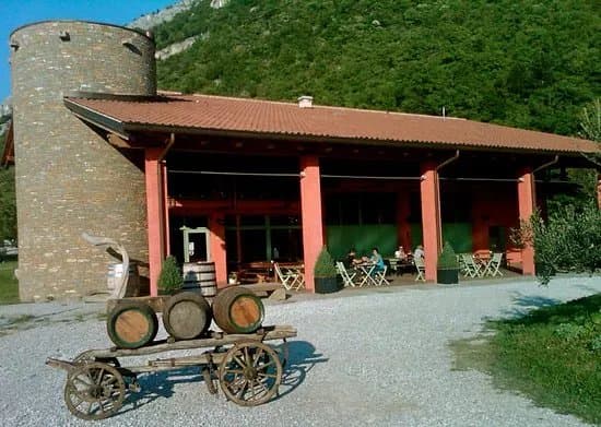 Parovel Cantina