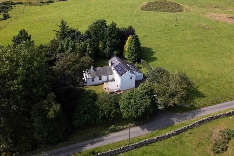 Country House & Garden with Scenic Views