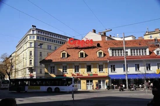 Jakominiplatz