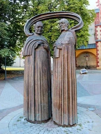 Sculpture of S. Moyzes and K. Kuzmanyh