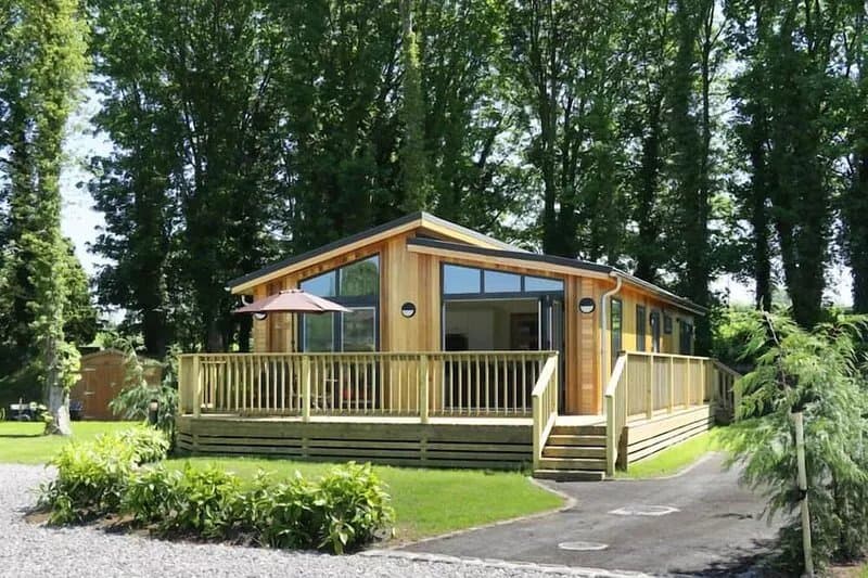 SQUIRREL LODGE, family friendly, luxury holiday cottage in Gargrave