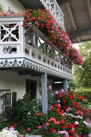Kuenstlerhaus Exter mit Garten