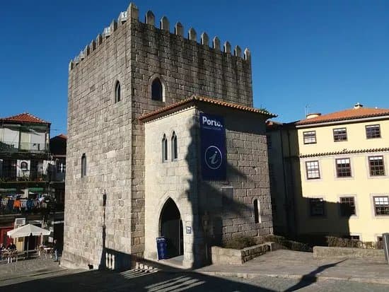 Torre de D. Pedro Pitoes