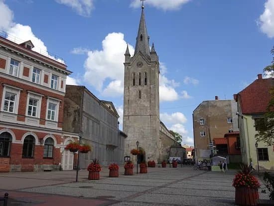Rozu Square