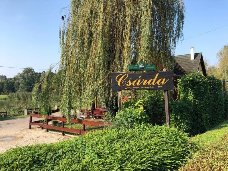 Restaurants & cafés