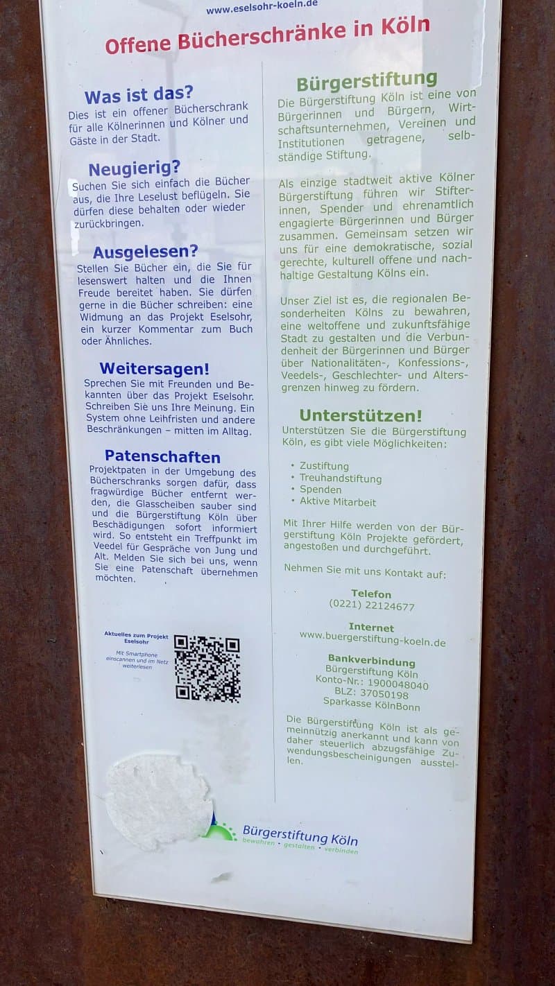 Bucherschrank Am Rheinauhafen