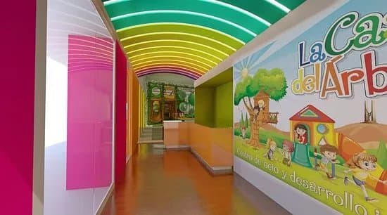 Centro de Ocio La Casa del Arbol