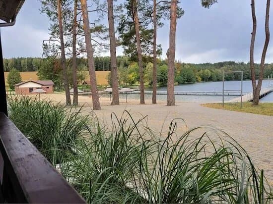 Plaza Nad Jeziorem Lednik