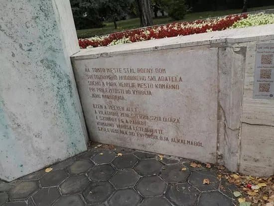 Socha Franza Lehara
