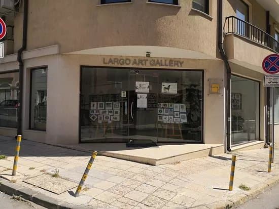 Largo Art Gallery