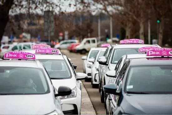 Pink Taxi Belgrade