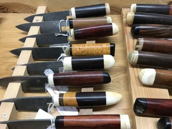 Knifemaker