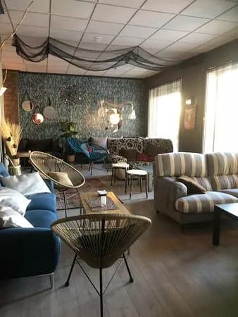Lounge Bar Media Luna