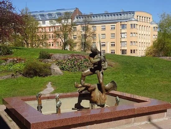 Pyha Yrjana Ja Lohikaarme