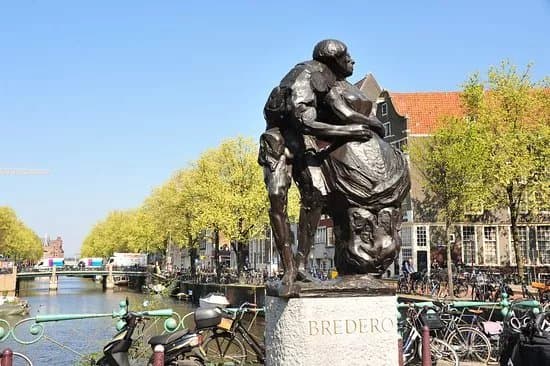 Bredero Monument