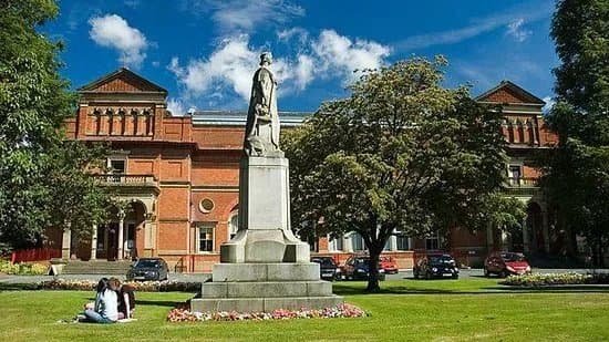 Salford Museum & Art Gallery