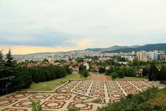 Samara Flag Monument