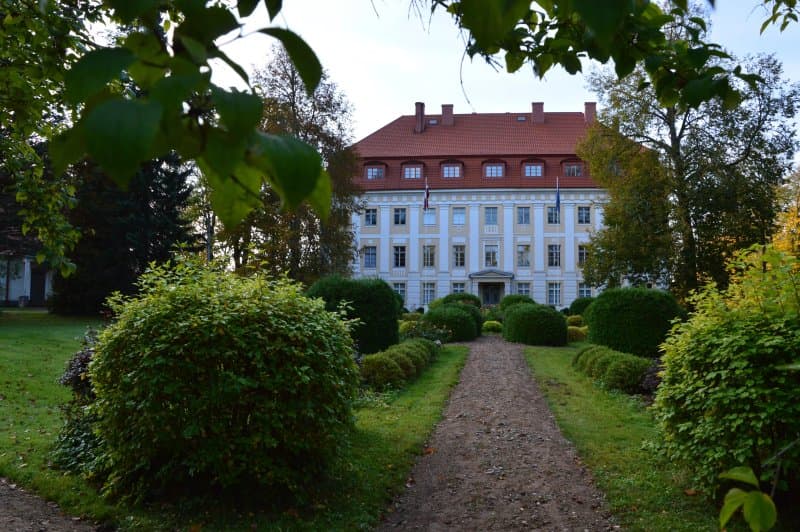 Valtenbergi Manor