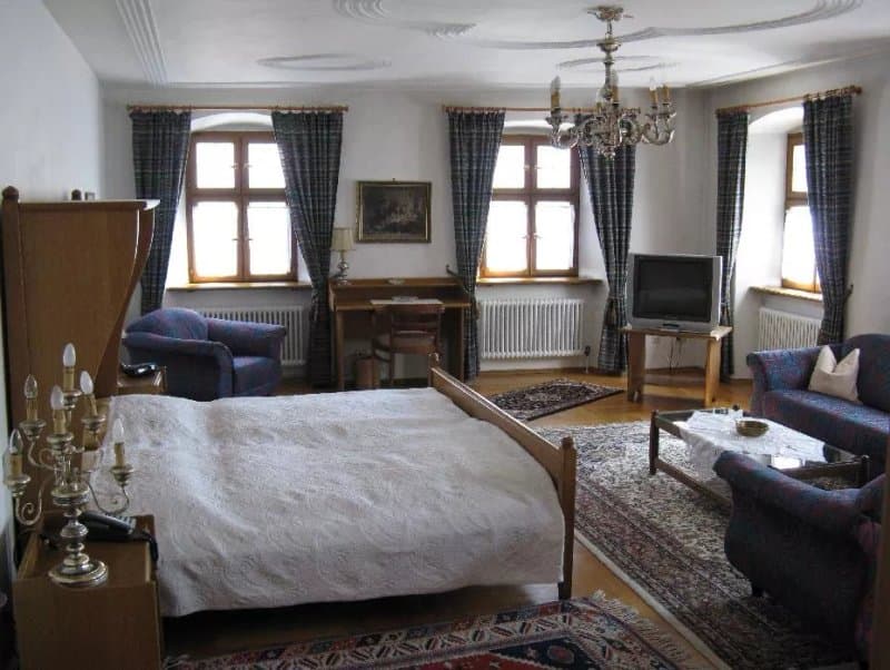 Schloß-hotel Hirschau