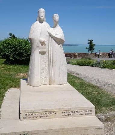 Statue of King Andrew