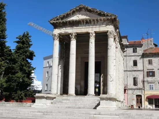 Tempio Di Augusto
