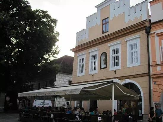 Vratislav House