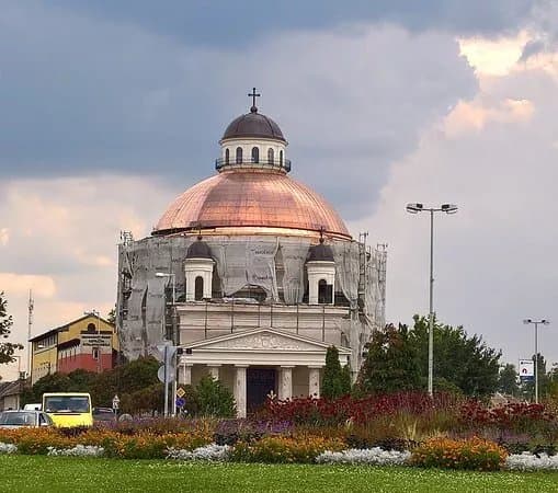 Szent Anna Parish Church