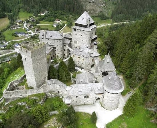 Burg Finstergrun