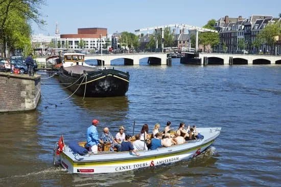 Open Boat Tours