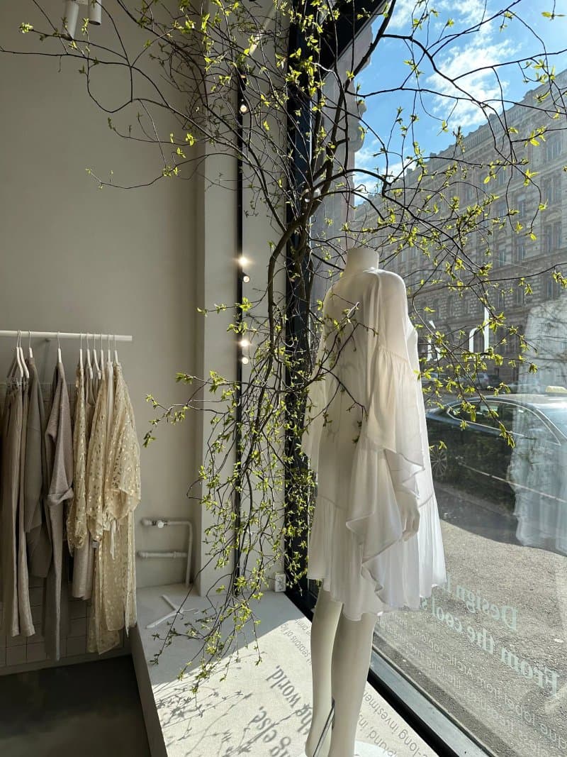 Halo Concept Store