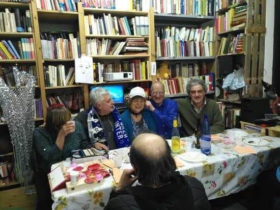 Biblioteca di Strada