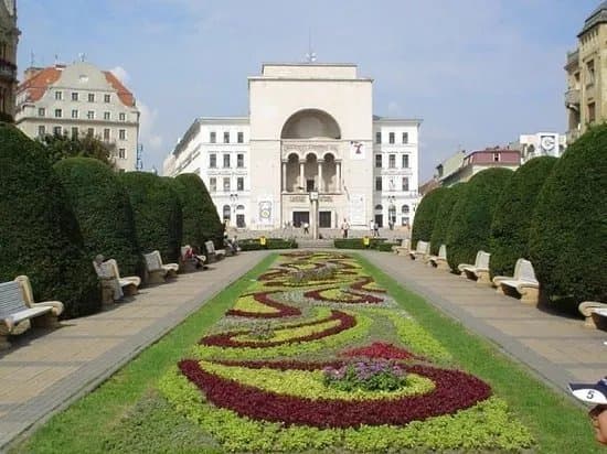 Opera Romana House