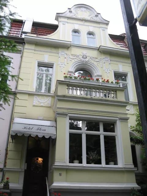 Hotel Flora