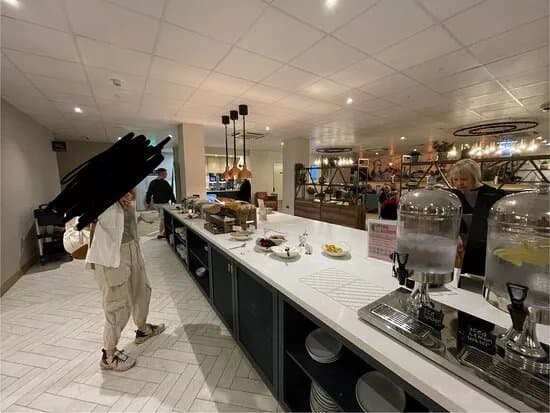 Aspire Lounge