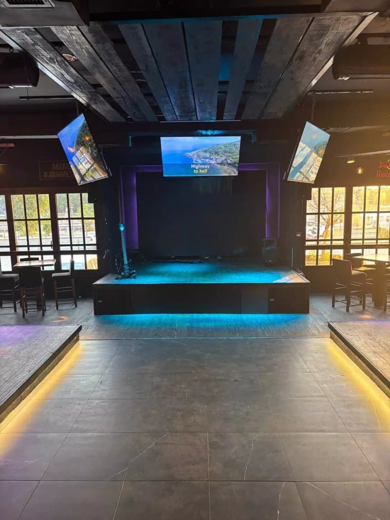 Karaoke Palace