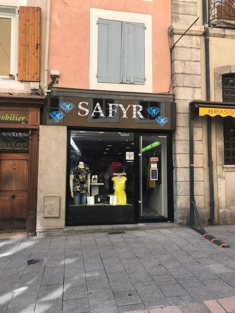 Safyr