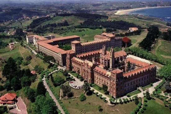 Universidad Pontificia