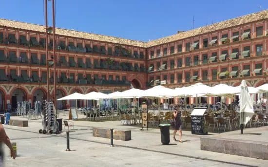 Mercado De La Corredera