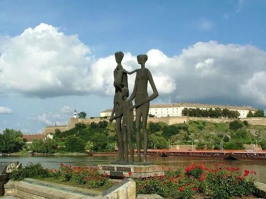 Monument to the Victims of the Raid