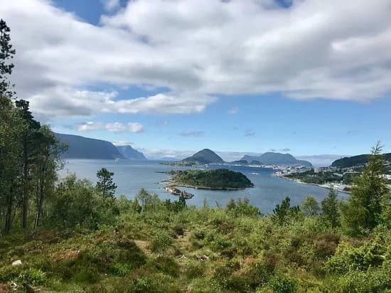 Walk to Borgundgavlen