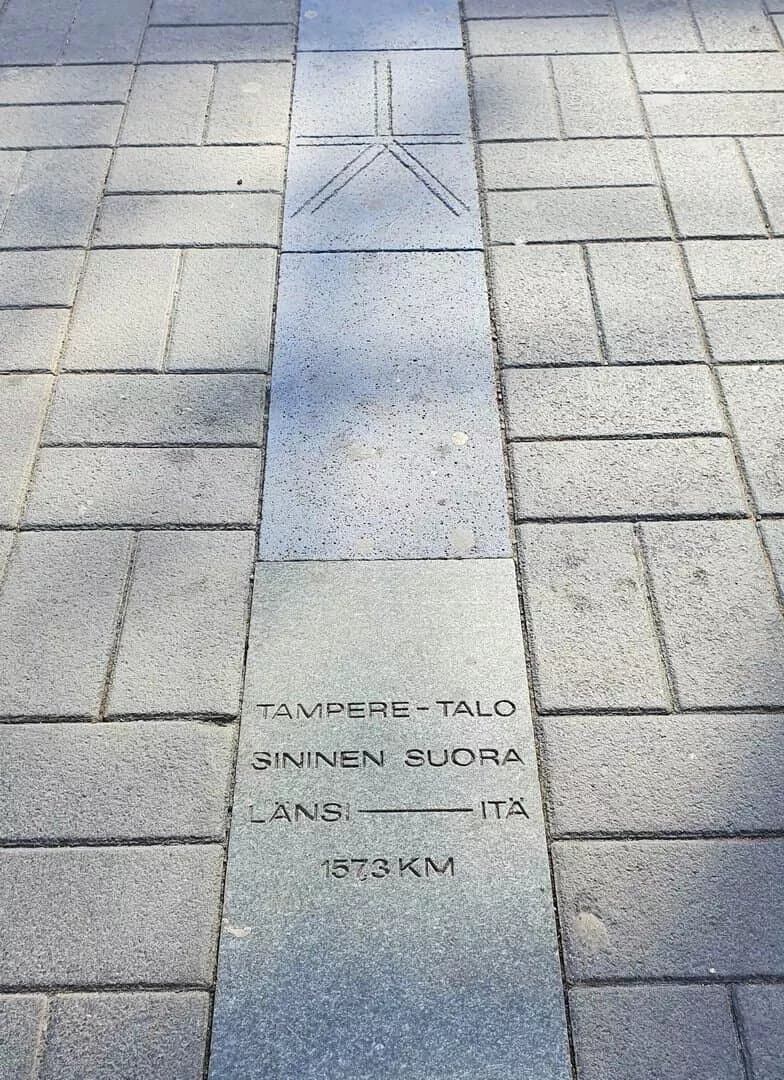 Sininen Suora / Blue Line Artwork