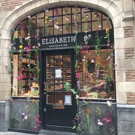 Elisabeth Chocolatier (Louise)