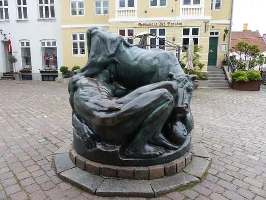 Ymerbroenden