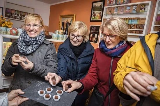 Eat The World - Culture & Food Tour