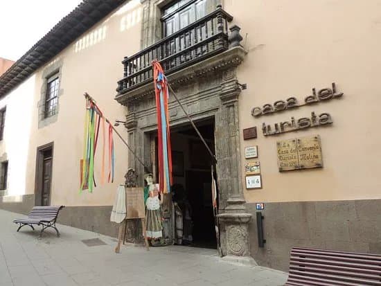 Casa Del Turista