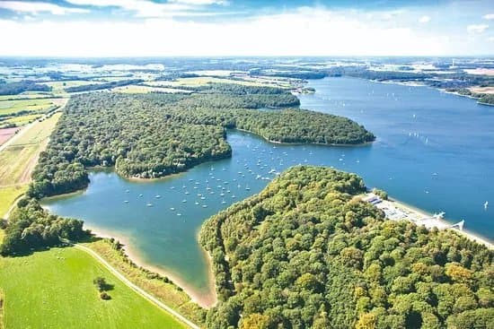 Les Lacs De L'Eau D'Heure