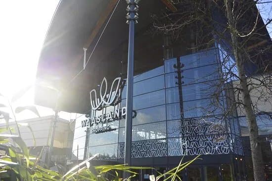 Waasland Shopping Center