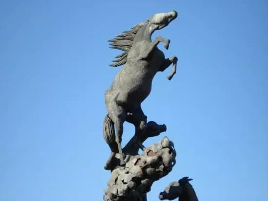 Monumento a los Caballos
