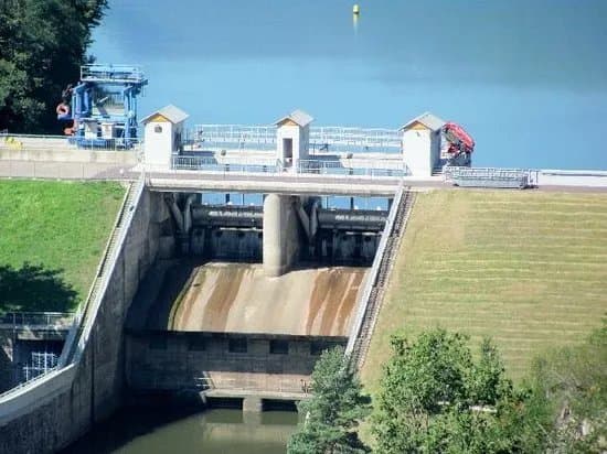 Znojmo Dam