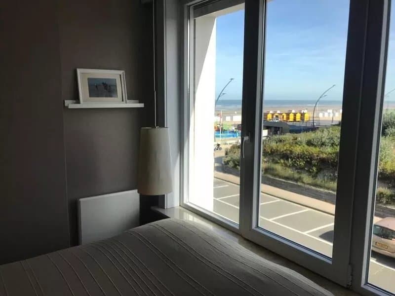 De Panne Luxury Apartment with character